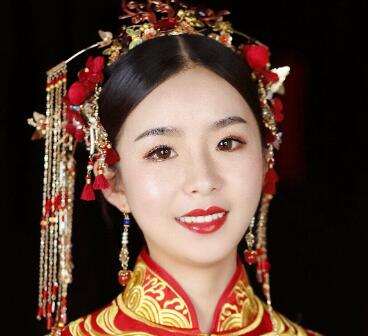 东莞学化妆学费一般多少钱，要学多久_化妆培训学校