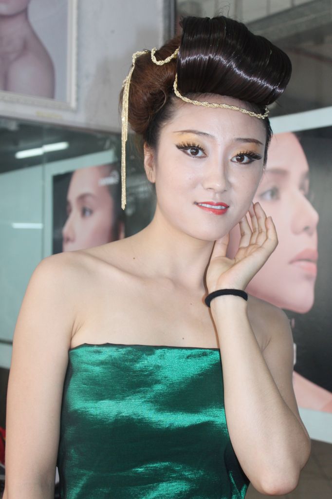 时代美容美发化妆学校毕业作品